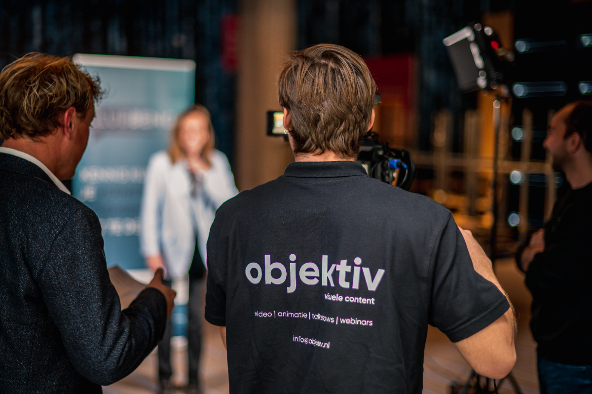 Objektiv filmt een offline evenement